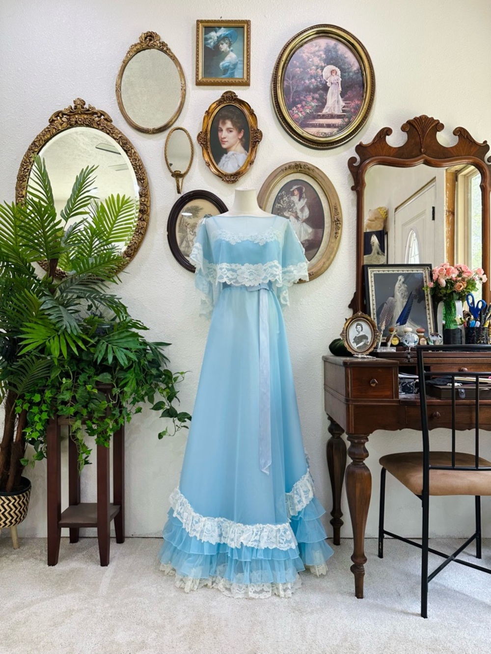 Romantic Light Blue Lace-Trim Maxi Dress